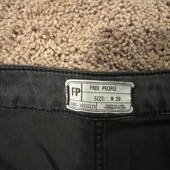 Free people just float on flare jeans - Picture 2 of 2